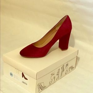 Suede Burgundy Pumps